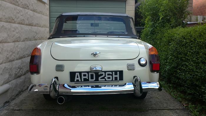 Annie&#039;s ready to leave for her new home